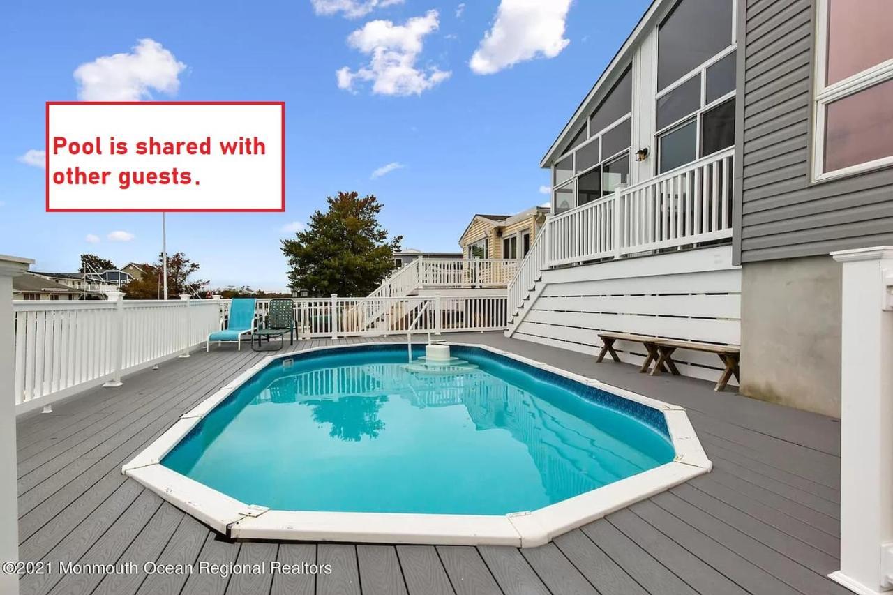 Shore Acres Waterfront Home In Brick With Swimming Pool Access מראה חיצוני תמונה