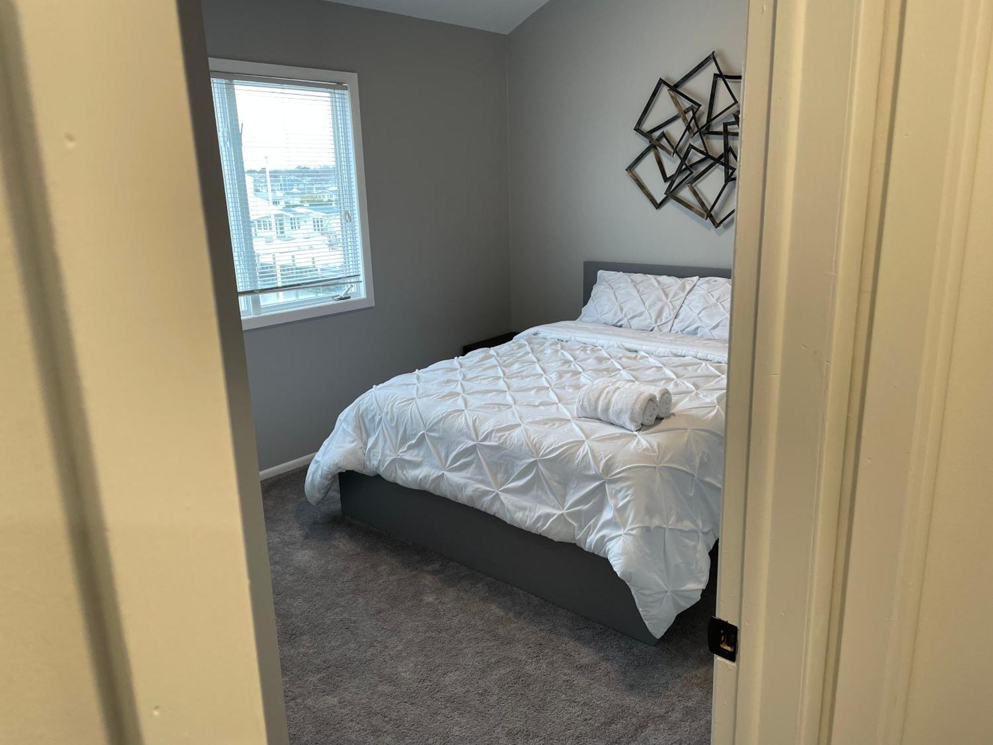 Shore Acres Waterfront Home In Brick With Swimming Pool Access מראה חיצוני תמונה