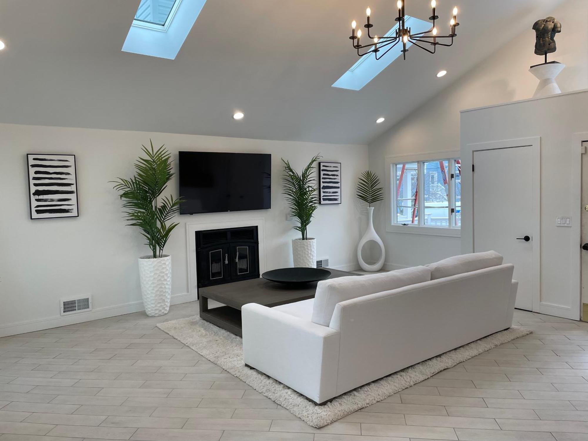Shore Acres Waterfront Home In Brick With Swimming Pool Access מראה חיצוני תמונה