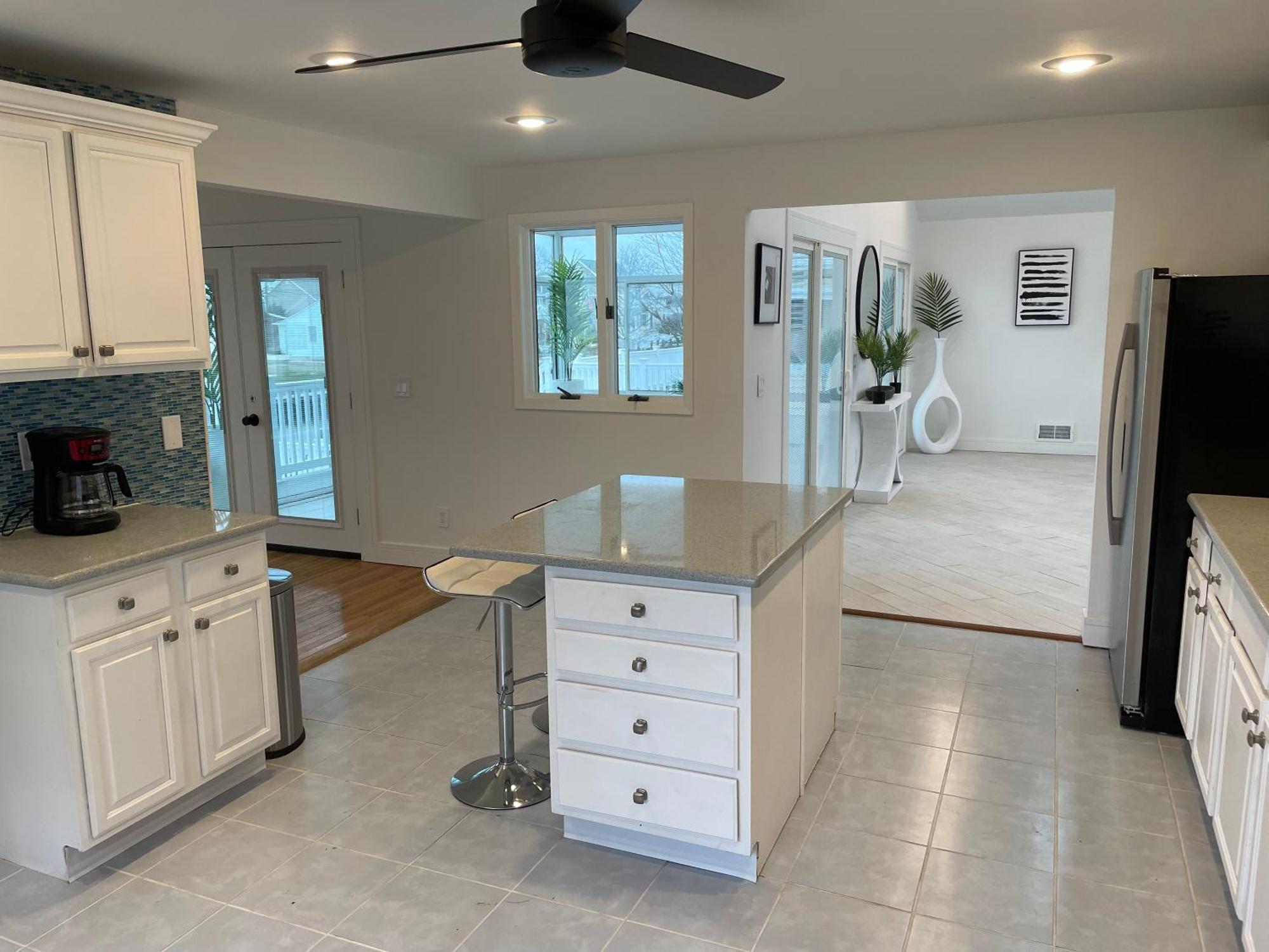 Shore Acres Waterfront Home In Brick With Swimming Pool Access מראה חיצוני תמונה